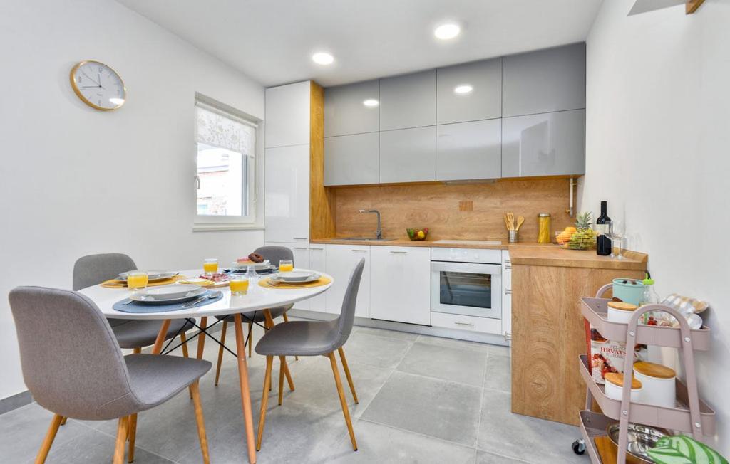 Kalimero Apartman A1 Križevci Buitenkant foto