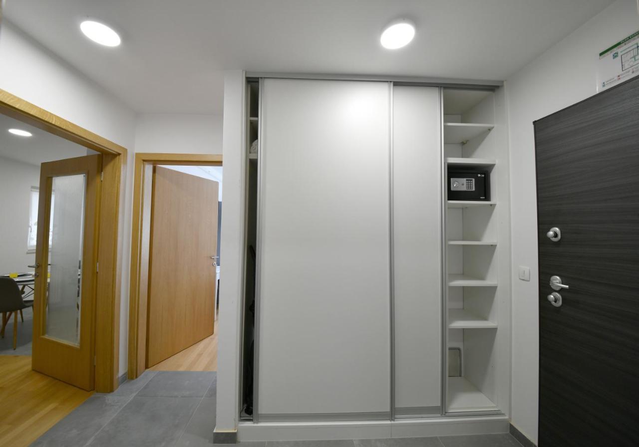Kalimero Apartman A1 Križevci Buitenkant foto